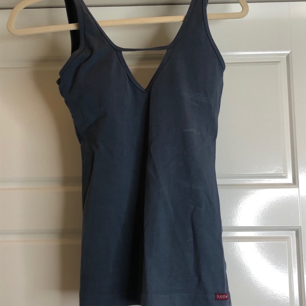 Hard tail workout tank top